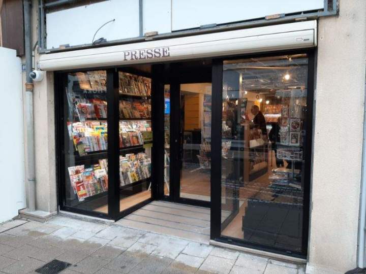 Porte d'entrée boutique Loches